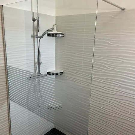 Bel 2 Au Coeur Du Village Apartamento Eyragues